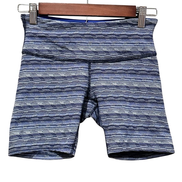 Lululemon Wunder Under  Sapphire Space Dye Blue Size 4 Shorts 6.5” Inseam - Picture 1 of 5